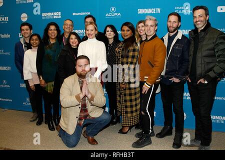 Park City, UT, USA. 25 Jan, 2019. Lukas Slattery, Jia Patel, Nisha Ganatra, Howard Klein, Jillian Apfelbaum, Paul Walter Hauser, Amy Ryan, Ben Browning, Lesley Barber, Mindy Kaling, Gast, Mitchell Travers, Blake Delong bei der Ankunft für den späten Abend Premiere auf dem Sundance Film Festival 2019, George S. und Dolores Eccles Center für Darstellende Künste, Park City, UT 25. Januar 2019. Credit: JA/Everett Collection/Alamy leben Nachrichten Stockfoto