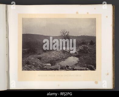 Mission Ridge von der Orchard Knopf. Artist: George N. Barnard (American, 1819-1902). Datum: 1860. Museum: Metropolitan Museum of Art, New York, USA. Stockfoto