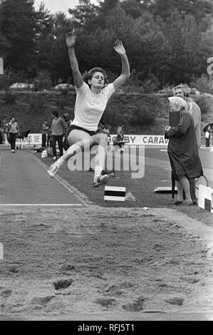 Atletiekinterland Nederland, Germany B, Belgie op Papendal vijfkamp Dames Mie, Bestanddeelnr 927-3810. Stockfoto