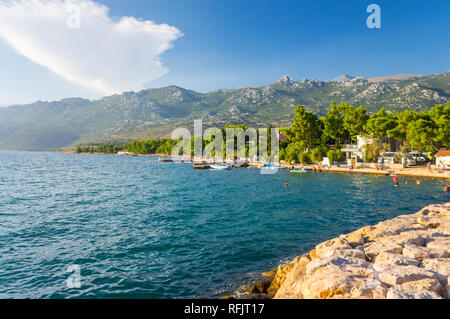 Podstrana, unter dem Berg Velebit Stockfoto