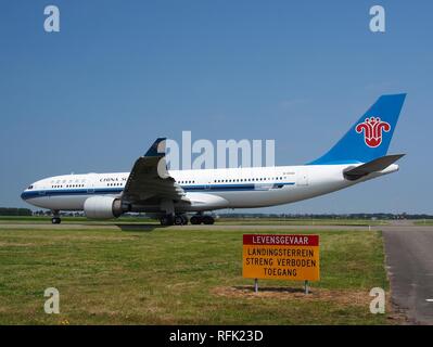 B -6542 China Southern Airlines Airbus A 330-223-cn 1297 pic 4. Stockfoto