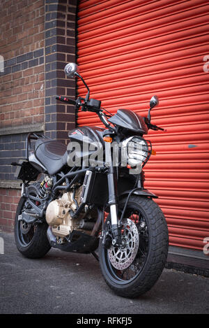 Moto Morini Scrambler 1200 im städtischen Straßen Stockfoto