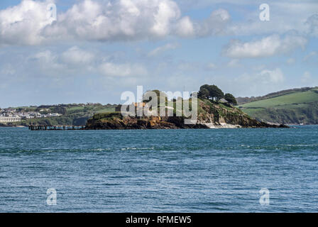 Drakes Island, Plymouth Sound; Baugenehmigung für Luxus hotel; Plymouth Sound; Ab dem Mount Edgcumbe Park gesehen Stockfoto