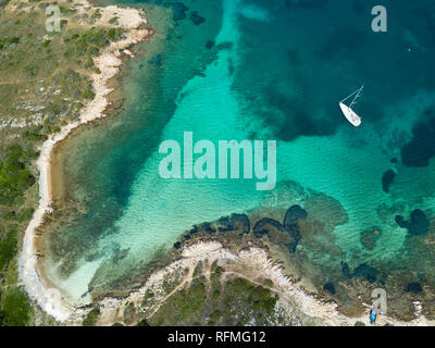 Umgebung auf La Maddalena von der Drohne Stockfoto
