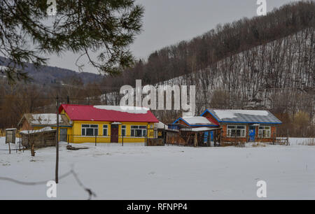 Harbin, China - Feb 23, 2018. Snow Village in Harbin, China. Harbin, die renommierte Eis Stadt, liegt im Süden der Provinz Heilongjiang. Stockfoto