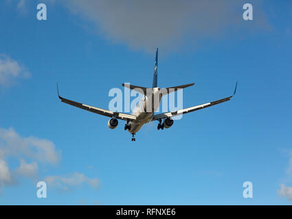 Deutschland, Frankfurt - September 06, 2015: Boeing 767 der Delta Anflug und Landung am Flughafen Frankfurt Stockfoto