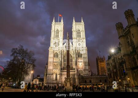 Westminster Abbey bei Dämmerung, London, Großbritannien Stockfoto