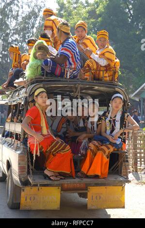 Traditionelle Musiker in Mingun, Myanmar, Birma Stockfoto