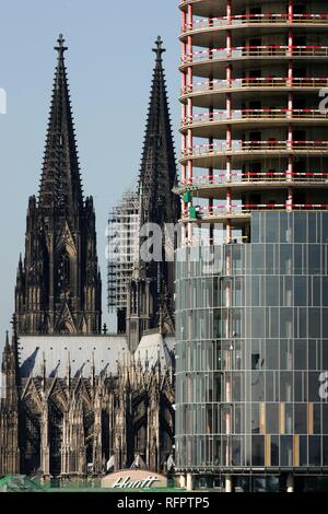 Bau von einem Hochhaus in der Nähe von Kölner Dom, Deutz, Köln, Nordrhein-Westfalen, Deutschland Stockfoto