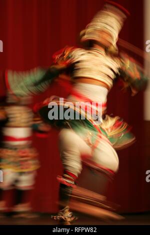 LKA, Sri Lanka, Kandy: Kohomba Tanz, Kandy Dance. Traditionelle Tanz beten den Gott Kohomba zu. Tanz Performance für Stockfoto