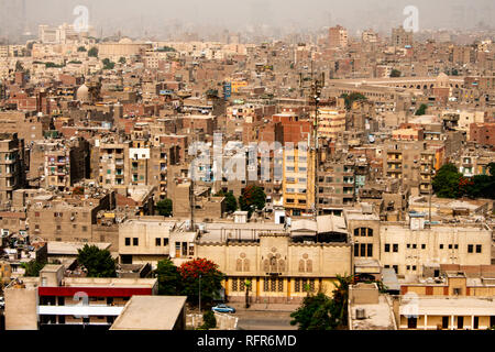 Blick auf die stadt Kairo - Ägypten, Afrika. Kairo ist die größte Stadt auf dem afrikanischen Kontinent. Stockfoto