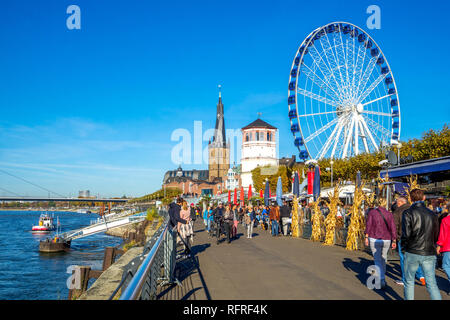 Düsseldorf, Rheinuferpromenade, Deutschland Stockfoto