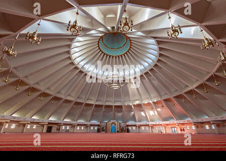 Scheich Khalifa Moschee und ihre Kuppel, in Shymkent, Kasachstan Stockfoto