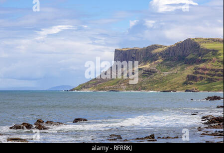 Berühmte Fair Kopf Klippe an der nördlichen Küste des County Antrim, Nordirland, Großbritannien. Abendlicht Stockfoto