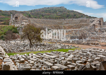 Amphitheater im römischen Ruinen von Ephesus, Türkei. Stockfoto