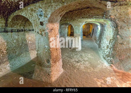 Die unterirdische Stadt Derinkuyu, in Kappadokien, Türkei Stockfoto