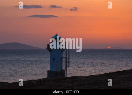 Rubha Cadail Leuchtturm, Rhue, Ullapool bei Sonnenuntergang Stockfoto