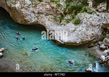 Canyoning in Verdon Schlucht (Grand Canyon du Verdon), Alpes de Haute Provence, Südfrankreich, Europa Stockfoto