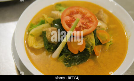 Gemüsesuppe cap Cay in Schüssel. Traditionelle asiatische Suppe cap Cay Stockfoto