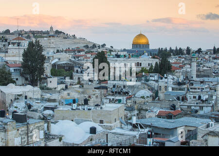 Blick über moslemische Viertel auf Felsendom, Jerusalem, Israel, Naher Osten Stockfoto