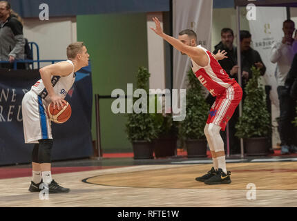 Montreux, Schweiz. 26 Jan, 2019. Final Four DER SWISS BASKET LIGA (SBL) CUP 2019 FRIBOURG OLYMPIC VS SAM MASSAGNO - Fribourg Olympic vs Sam Massagno am Pfad entführt Stadion in Montreux in der Schweiz, (Halbfinale) 26-01-2019. Quelle: Eric Dubost/Alamy leben Nachrichten Stockfoto