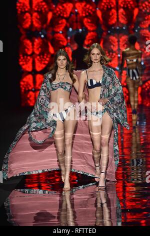 26.01.2019. - mbfw Desfile de Andres Sarda Foto Stockfoto