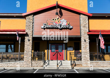 Ein logo Zeichen außerhalb eines berühmten Dave's Restaurant Lage in Woodbridge, Virginia, am 21. Januar 2019. Stockfoto