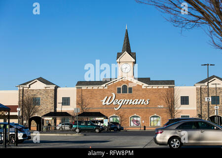 Ein logo Zeichen außerhalb eines Wegmans Food Markets Lebensmittelgeschäft in Frederick, Maryland, am 22. Januar 2019. Stockfoto