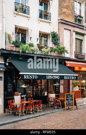 Ein Restaurant an der Rue Mouffetard, im Quartier Latin, Paris, Frankreich Stockfoto