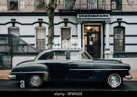 Oldtimer im East Village, Manhattan, New York City Stockfoto