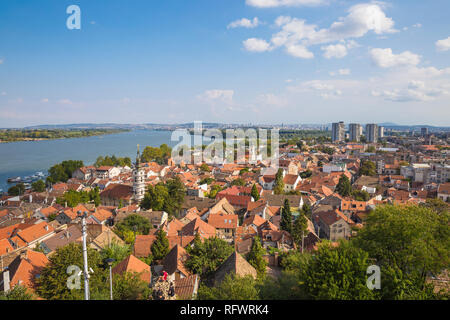 Anzeigen von Zemun Dächer und die Donau, Zemun, Belgrad, Serbien, Europa Stockfoto