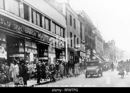 Die Castle Street, Bristol, über 1925 mit einer britischen Home Stores Department Store links Stockfoto