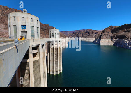 Hoover Dam Wasserkraftwerk an der Grenze zwischen Nevada und Arizona in den Vereinigten Staaten von Amerika Stockfoto