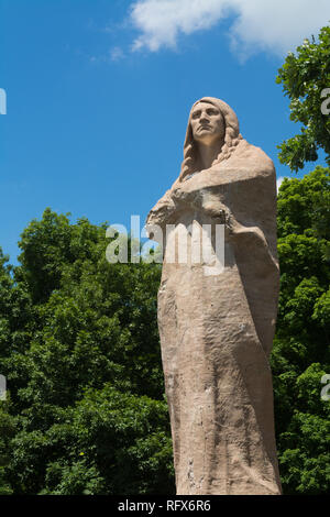 Chief Black Hawk Statue in Lowden State Park an einem schönen Tag im Sommer. Astoria, Oregon, USA Stockfoto