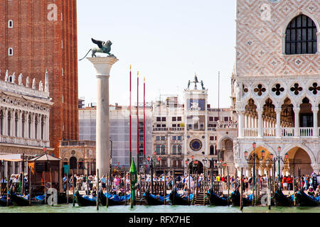 Campanile, Piazzetta San Marco und Palazza Ducale in Venedig. Stockfoto