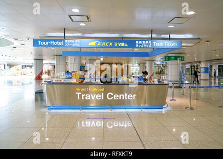 INCHEON, Südkorea - ca. Mai 2017: Travel Center am Incheon International Airport. Stockfoto