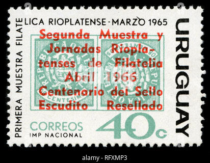 Briefmarke aus Uruguay in der zweiten Briefmarkenausstellung RIOPLATENSE Serie 1966 ausgestellt Stockfoto