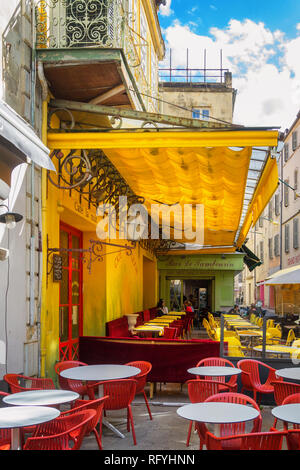 Arles, Frankreich - 2 September, 2017: Cafe Van Gogh an der Place du Forum in Arles Stockfoto