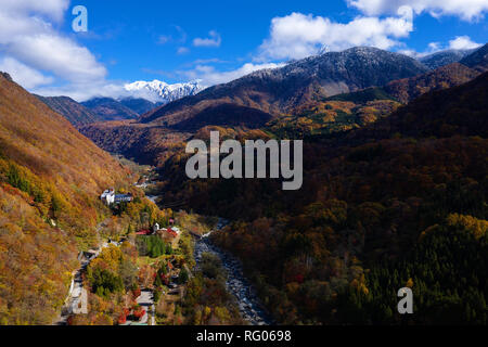 Tal in Japan Alpen Stockfoto