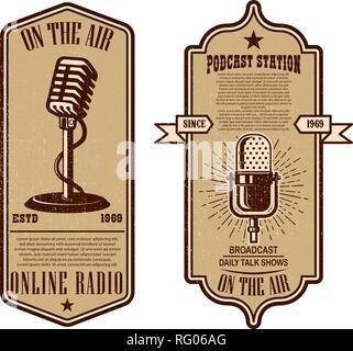 Satz von Vintage podcast, Radio Flyer mit Mikrofon. Design Element für Logo, Label, Zeichen, Emblem, Poster. Vector Illustration Stock Vektor