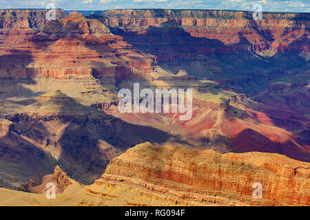 Grand Canyon vom Südrand des Grand Canyon National Park, Arizona, Vereinigte Staaten von Amerika gesehen Stockfoto
