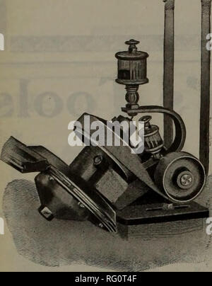 . Kanadische Forstindustrie 1903. Holzschlag; Wälder und Forstwirtschaft; Wald; Wald - zellstoffindustrie; Holz verarbeitenden Industrien. Feine BANK. Büro? OOURTHOUSE&amp; DRUG STORE ARMATUREN.%^ | 5 ENDE FÜR Bitte erwähnen Sie Kanada Lumberman, wenn Sie entsprechende mit Werbekunden. Öle Hersteller hochwertiger Zylinder, Ma-schinen und Sägewerk Öle. Calypsol Fett für Sägewerk Zwecke eine Spezialität. Unsere Produkte sind aus feinstem Penn-Sylvania Bestände. Wir vourjcorrespondence erbitten. St. John St., Montreal. Büros und Werken: Manchester, Eng. Hamburg, Deutschland, Newark, New Jersey Chicago, 111. Kommerzielle Oil Co., Ha Stockfoto