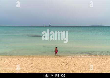 Vorsaison an der Playa de Palma, Mallorca, Balearen, Spanien | außerhalb der Saison an der Playa de Palma, Mallorca, Balearen, Spanien, Stockfoto