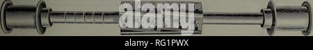 . Kanadische Forstindustrie 1910. Holzschlag; Wälder und Forstwirtschaft; Wald; Wald - zellstoffindustrie; Holz verarbeitenden Industrien. Wir ness Anpassung der Shimer Erweiterung Dado Köpfe diese Werkzeuge sind mit Circus-lar Bits angeordnet und sah Spurs für die Kanten der quadratische Ansatz der Nut, wenn über die Maserung des Holzes. Die Bits werden auf fast das Doppelte der Dicke des schmalsten groove Sie machen und mit breiter oder dickere Rundschreiben Bits, die die Palette der Expansion ist leicht erhöht bis zu 2" oder mehr. Wir machen Sie eine beliebige Säge mand-rel, lange oder kurze zu passen. Preis, komplett, 8" Stockfoto