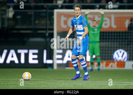 ALMELO, 26-01-2019, Polman Stadion, Saison 2018 / 2019, der niederländischen Eredivisie, PEC Zwolle Spieler Thomas Lam während des Spiels Heracles Almelo-PEC Zwolle. Stockfoto