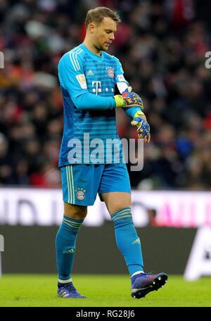 München, Deutschland. 27. Januar 2019. firo: 27.01.2019, Fuvuball, 1.Bundesliga, Saison 2018/2019, FC Bayern München - VFB Stuttgart, Torwart Manuel Neuer, FC Bayern München, München, Bayern München, Bild, Geste | Verwendung der weltweiten Kredit: dpa Picture alliance/Alamy leben Nachrichten Stockfoto