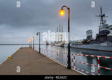 GDYNIA, Polen - 31. Dezember 2016: Schiff museum Zerstörer ORP Blyskawica Stockfoto