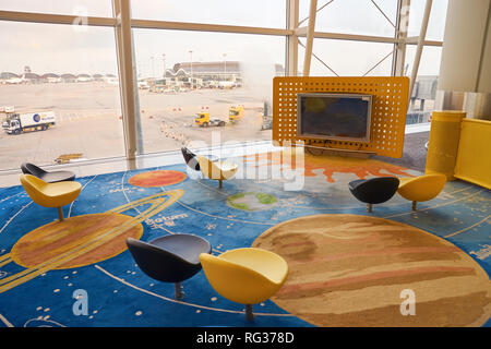 Hongkong - ca. September 2016: In Hong Kong International Airport. Stockfoto