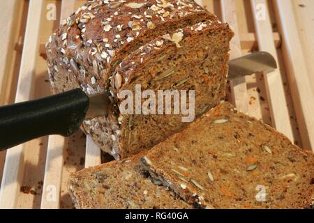 DEU, Deutschland: Vollkornbrot Stockfoto