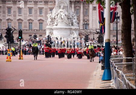 Die Ablösung der Wache, auf der Mall in London Stockfoto